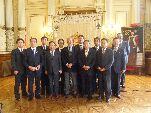 Los representantes japones con el alcalde vallisoletano