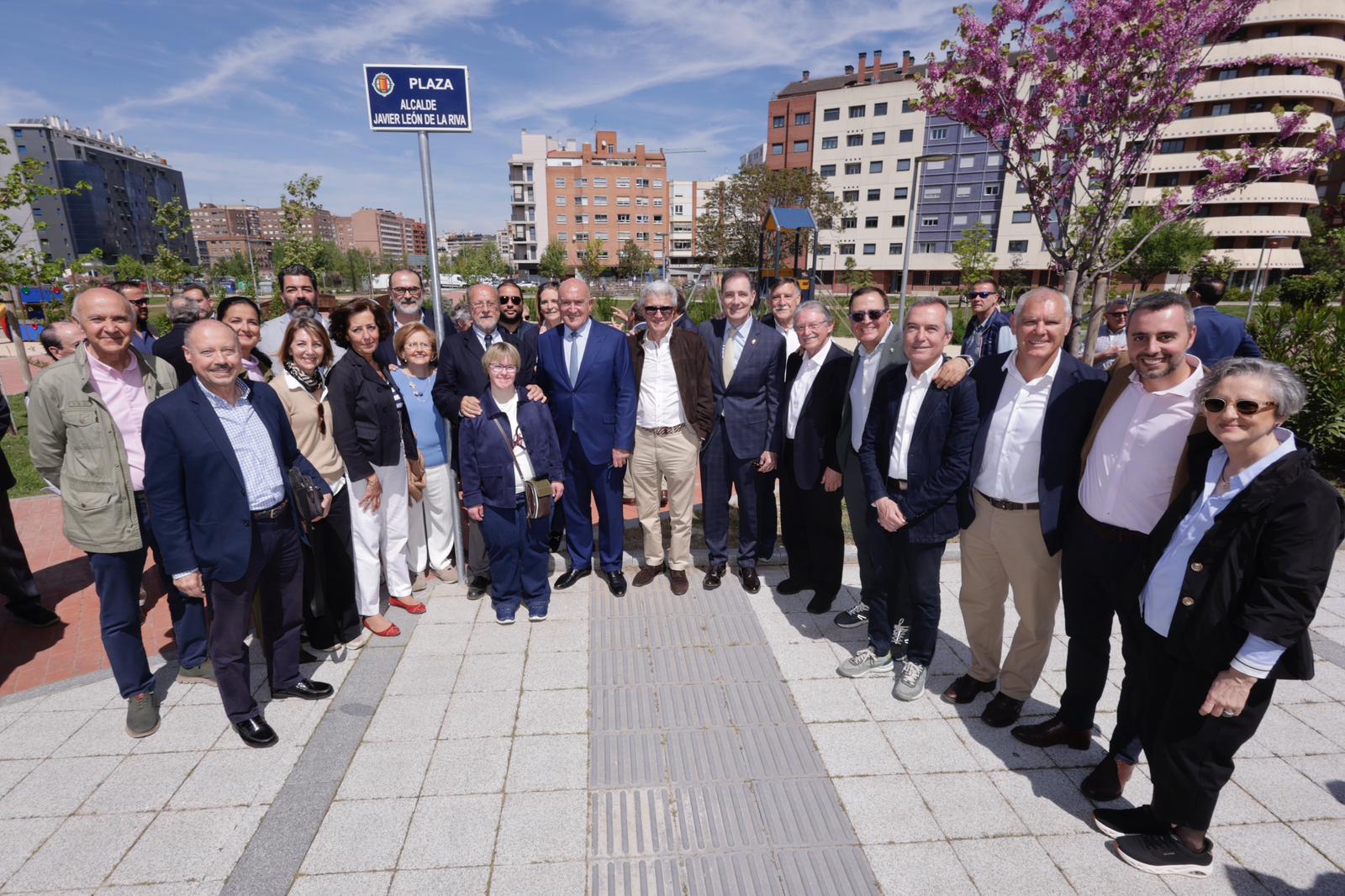 20260417 Inauguración plaza Alcalde Javier León de la Riva 5