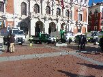 Los nuevos vehículos del Servicio de Limpieza presentados en la Plaza Mayor