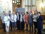 El alcalde y la concejala con representantes de museos y salas de exposiciones que participan en la iniciativa