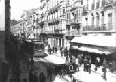 Calle Santiago en tarde de toros (1932)