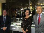 Los concejales de Turismo de ambas capitales junto con el presidente de RENFE