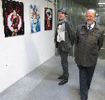 El alcalde y el artista recorrenla muestra