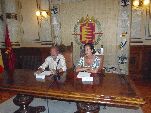 El alcalde y la concejala de Turismo durante su comparecencia en el Consistorio