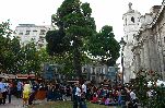 Casetas de la feria de día en la Plaza de la Universidad