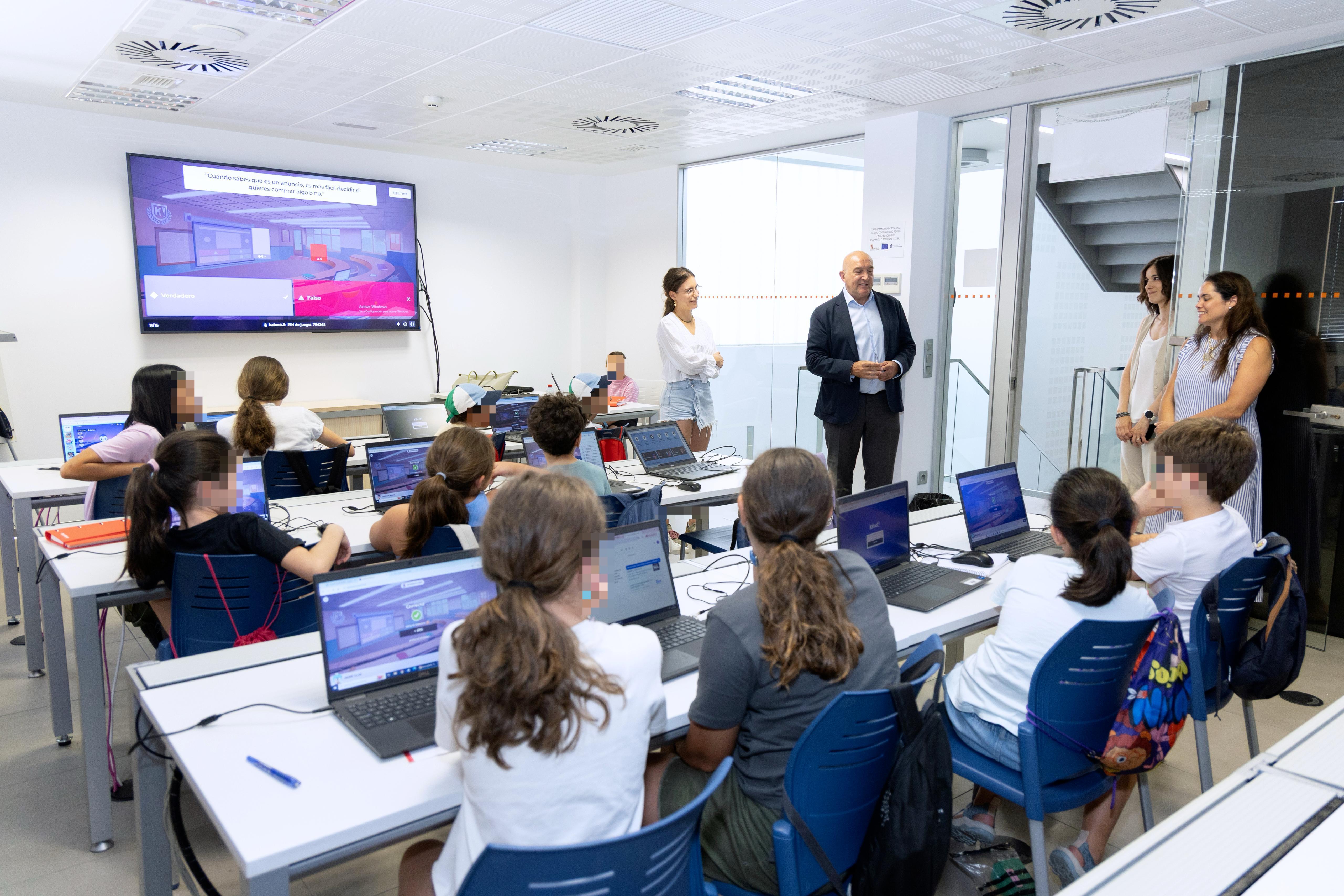 El campamento digital ‘Digicamp’ ha formado a más de 160 niños y ...