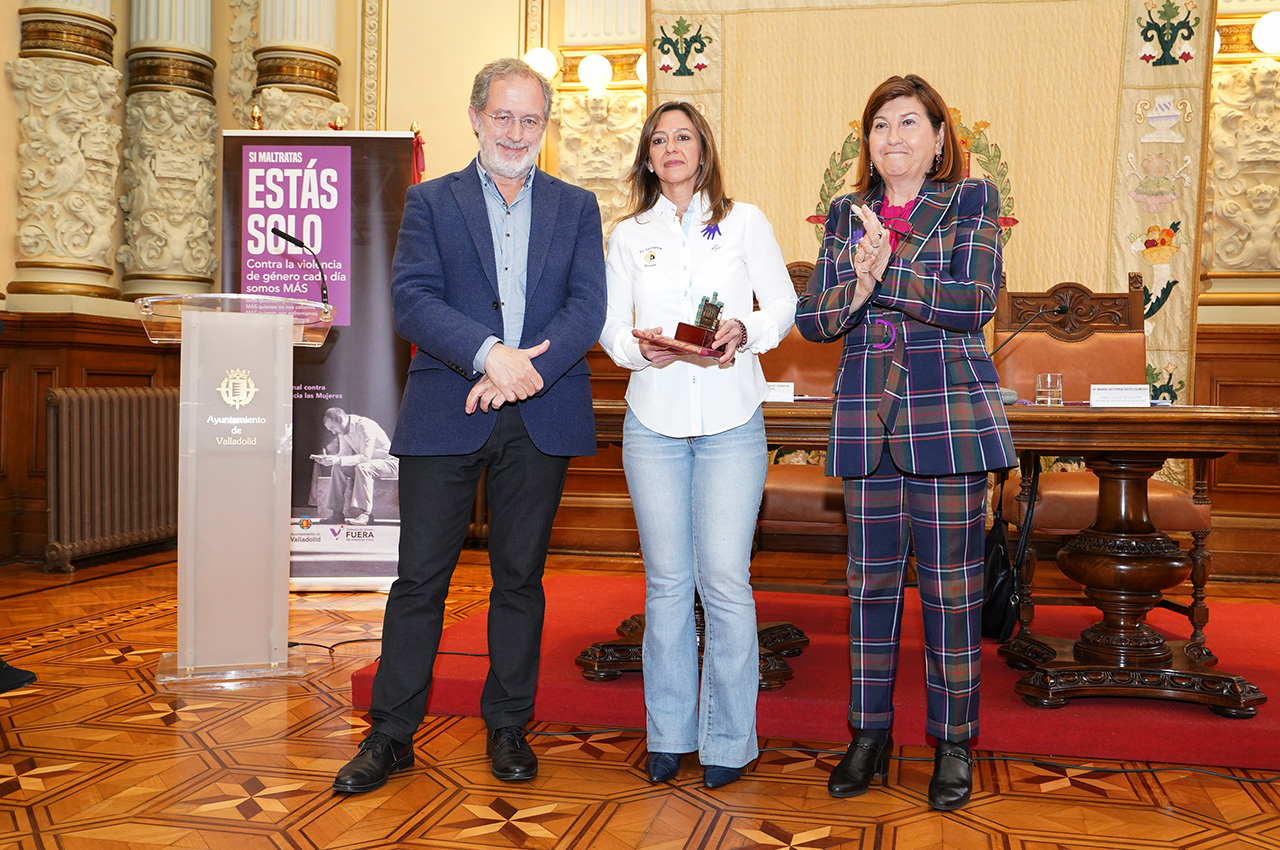 El Ayuntamiento celebra el acto institucional del Día Internacional ...